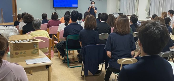 内部研修　第２回介護技術研修開催